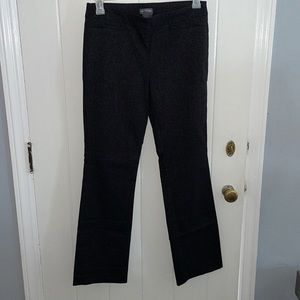 Ladies Van Heusen Pull on Black Pants with White Sparkles Size 10